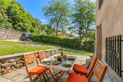 La Maison Du Lac - 50 meters from Lake , Private Parking&BBQ