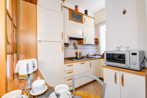 Gabri By The Sea with Balcony and Shared Garden