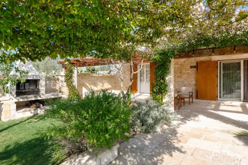 Masseria Misocampo With Garden And Pool