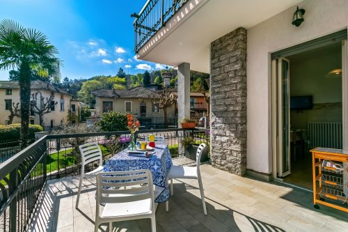 Il Giardino Di Dante Stresa Center: 2BR Terrace Apartment