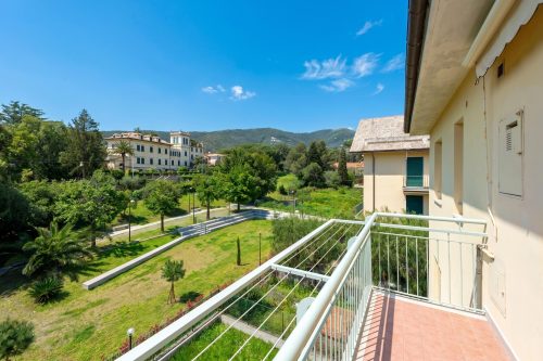 Cozy Apartment with Private Parking In Sestri Levante