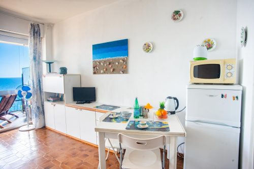 Sole Surf E Relax, Sea-View Balcony Apartment