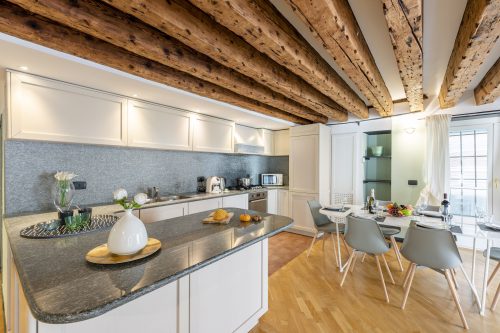 Beautiful Apartment In The Historic Center