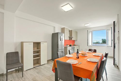 La Primula Apartment 1 with Sea-View