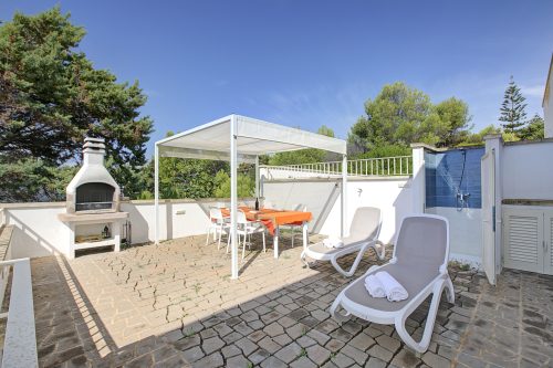 La Primula Apartment 2 with Sea-View