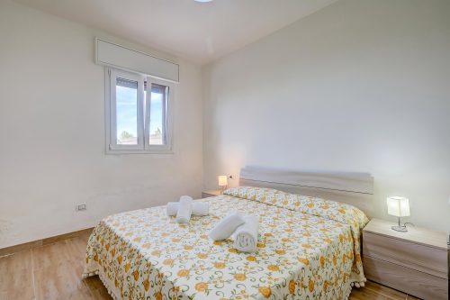 Le Bianche Apt1 with Garden Near The Sea