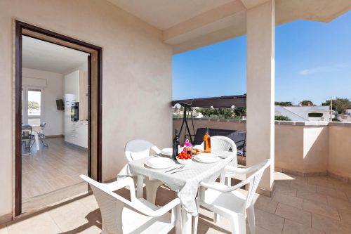 Le Bianche Apt 3 - terrace near the Sea