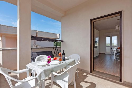 Le Bianche Apt 4 - terrace near the Sea