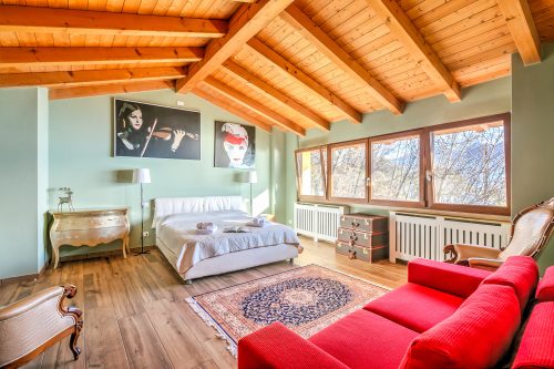 Faby House On Hilly Area & Lake View