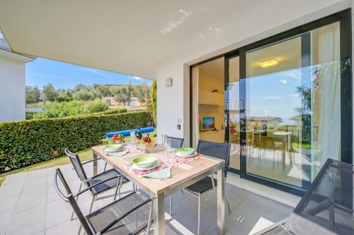 Casa Bougainville Shared Pool & LakeView