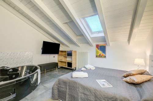 Loft & Jacuzzi