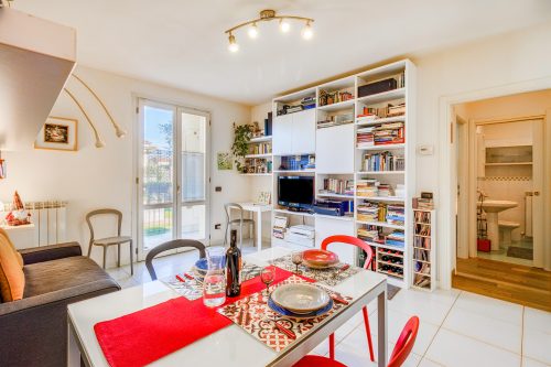 Appartamento Le Mimose - Lucca Apartment with Balcony