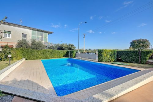 Holiday Sun Puegnago | Terrace & Pool