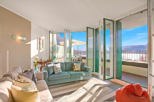 Sogno Sul Lago, Lakefront Balcony
