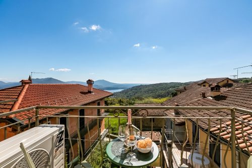 Nova Lake View - Apartment with Balcony in Stresa