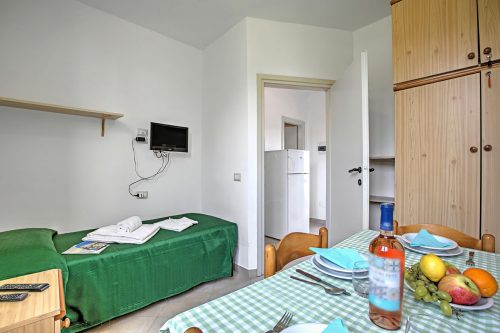 Le Onde Apartment 4 with Pool n.114/b