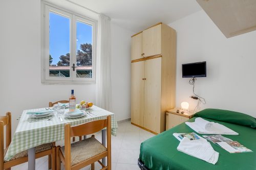 Le Onde Apartment 5 with Pool n.115/b
