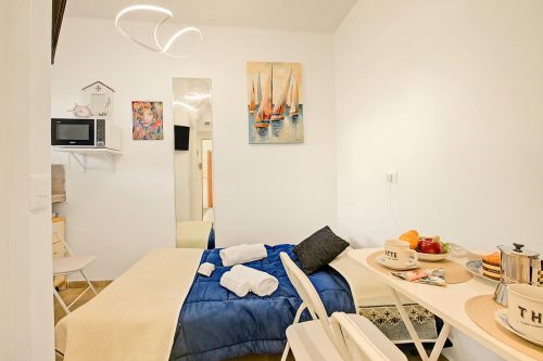 Jolie Sur La Mer - Petit Studio with Shared Pool