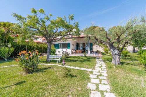 Villa Maria Luisa vista mare, Palinuro