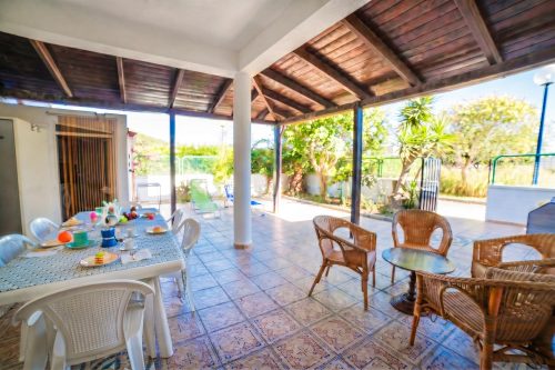 Villetta Fresca With Garden Near The Sea