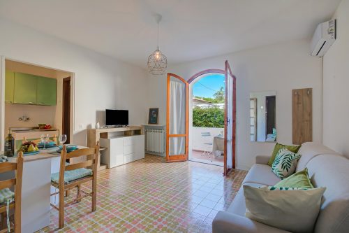 Missy Apartment Peschiera del Garda Studio w/ Parking