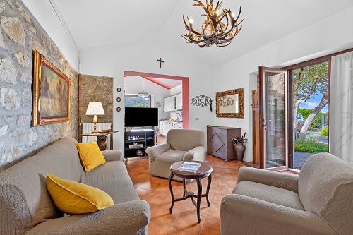 Casa Sant'Anna with Pool - in Garfagnana