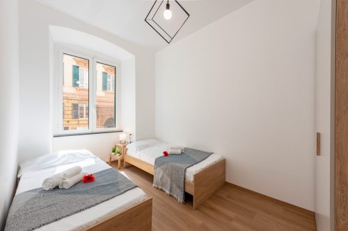 Central Apartment with Private Parking in Genova
