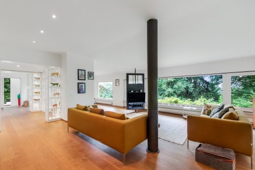 Il Gioiellino: Lake Maggiore Villa with Inside Pool and Sauna
