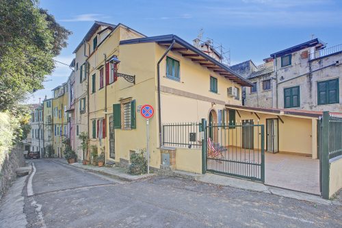 Queen Elena Home Centro Sanremo 2BR w/ Terrace