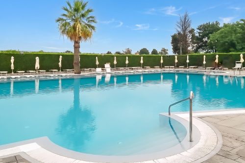 Casa Zini- Apartment with Shared Pool & Garden