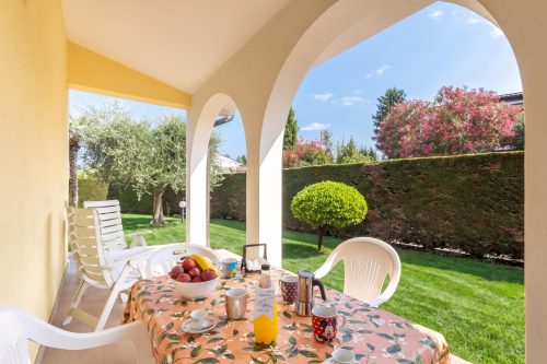 Casa Zini- Apartment with Shared Pool & Garden