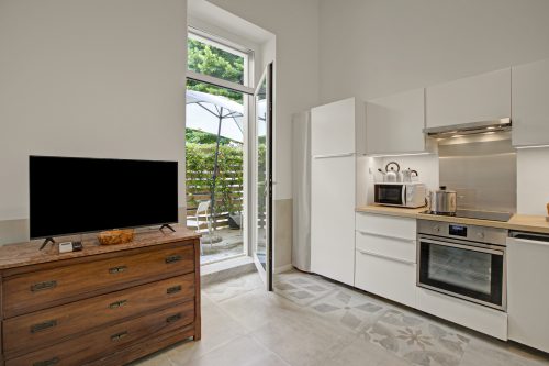 Beach & Relax - Private Parking and Veranda