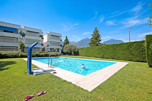 Garden & Surf By Rossana - Pool and Garden Apartment