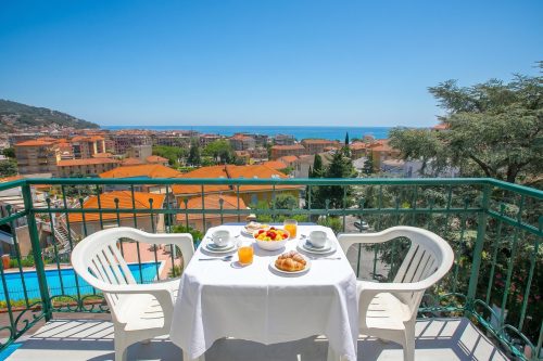 Seaview Pool Retreat - M19