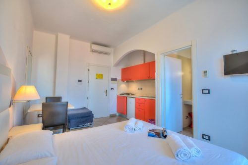 Seaview Pool Retreat - M17