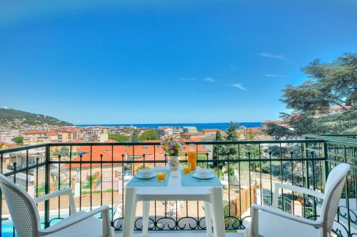 Seaview Pool Retreat - M8