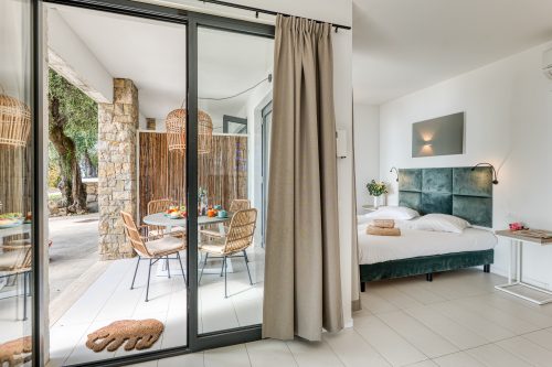 Boutique Pool Apt. Balzi Rossi - Roma 5
