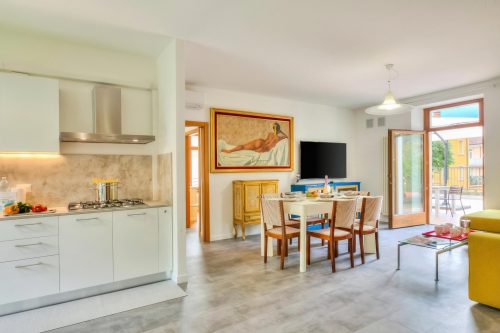 Boutique Terrace Apartment In The Center