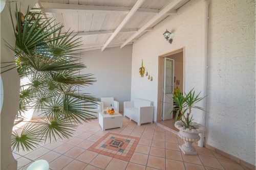 Rusciu Te Lu Mare Apartment with Terrace & Garden