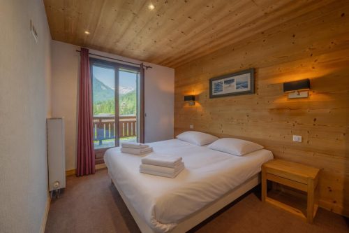 l'Ours Bleu A35 Ski-In at Vallorcine| Shared Pool, Gym & Wellness