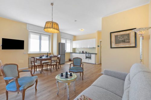 Strixia Apartment - 50m From Lake with Balcony