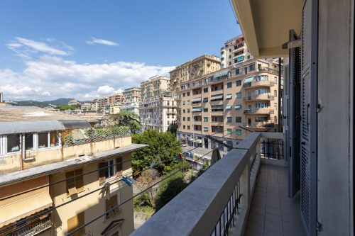Lovely Apartment with Balcony Via Nizza
