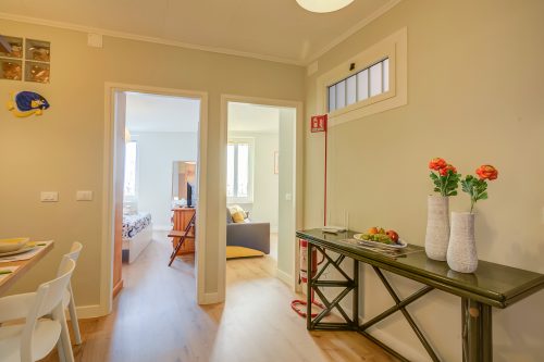 Armonia Centrale - Sanremo Apt for 4 with A/C