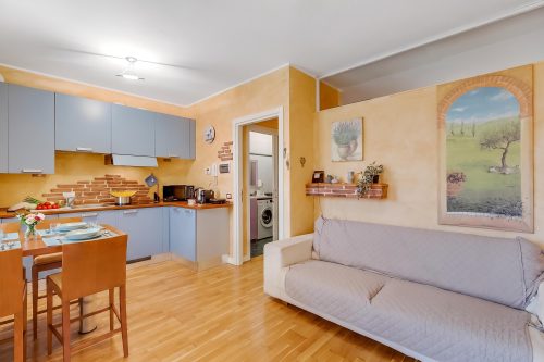 Sole Retreat: Shared Pool, garden&park