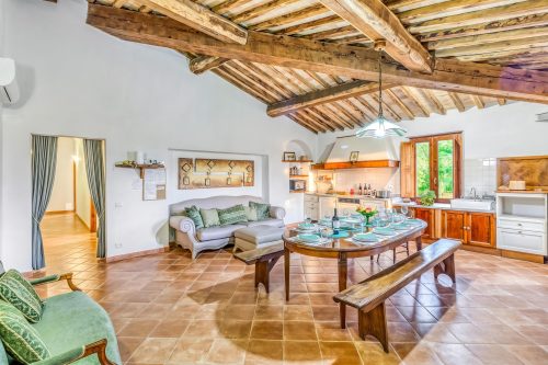 Berignone Natural Paradise Apt with Pool