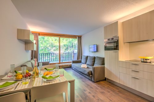 Studio La Finestra Sulle Piste with Balcony and Garage