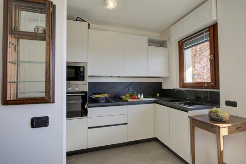 Appartamento Residenza Chiara: Sunny Balcony and Mountain View