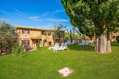 Apartment Ciclamino Shared Pool & Activities in Tuscany