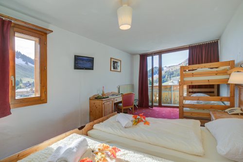 Hotel Relais Alpin Family Room Balcony15 240