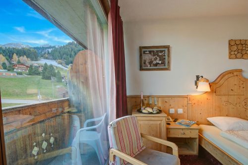Hotel Relais Alpin Twin Room & Balcony5 233